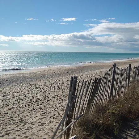 1 Ere Ligne Port Camargue Avec Piscine Apartman *